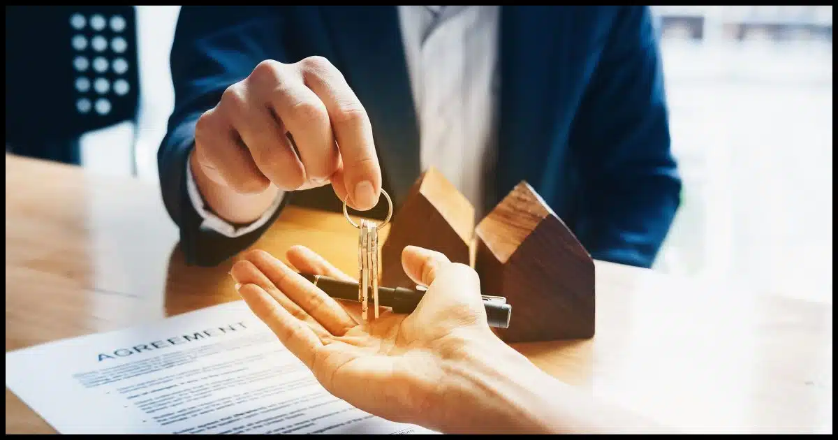 Landlord handing over the keys.